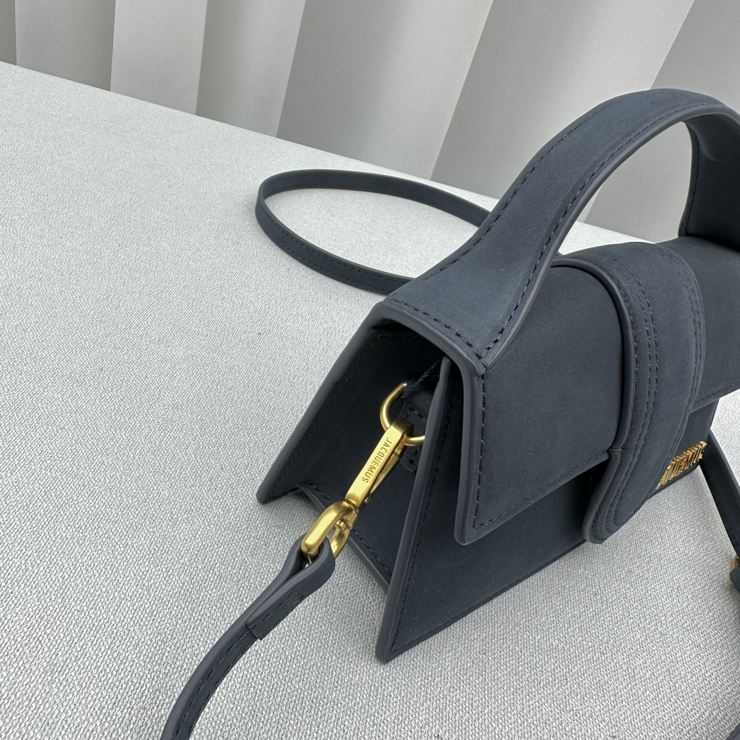 Jacquemus Satchel Bags